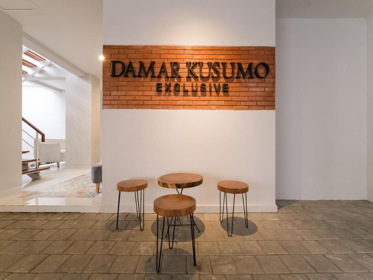 OYO 90023 Damar Kusumo Guest House Maguwo Exterior foto