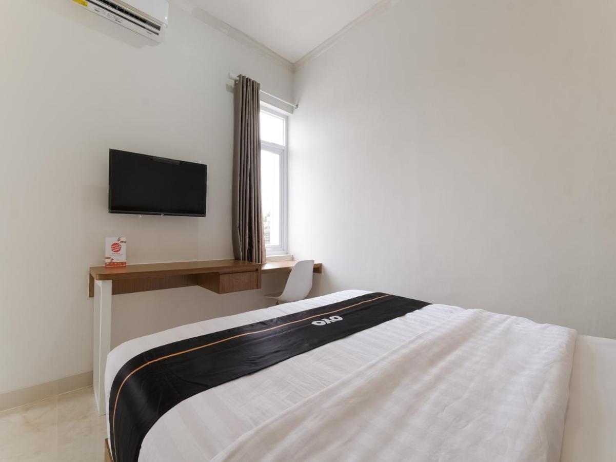OYO 90023 Damar Kusumo Guest House Maguwo Exterior foto